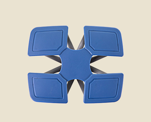 Tectel-Teller Blau: Die blauen Teller sind relativ weich und werden im Schulterbereich eingesetzt.